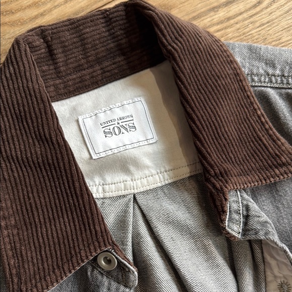 United Arrows & Sons Men's Gray Denim OverShirt with Brown Collar - Picture 2 of 3